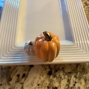 NORA FLEMMING MINI. NEW. A02. DOUBLE PUMPKIN. RETIRED.